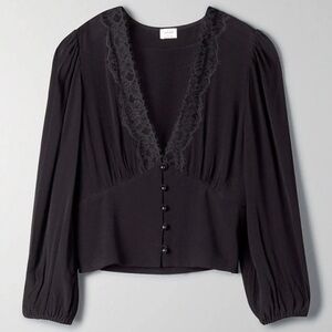 BNWT Aritzia Wilfred Romance Me Blouse